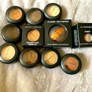 Mac makeup bundle, most brand new, a couple have